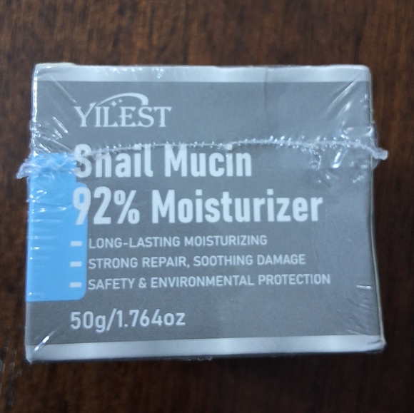 Yilest Snail Mucin 92% Moisturizer, 50g/1.764 oz. , NEW - Picture 8 of 9